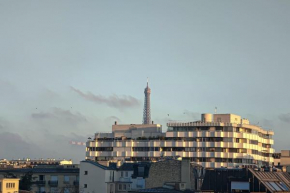 Beautiful and bright appt with Eiffel Tower view